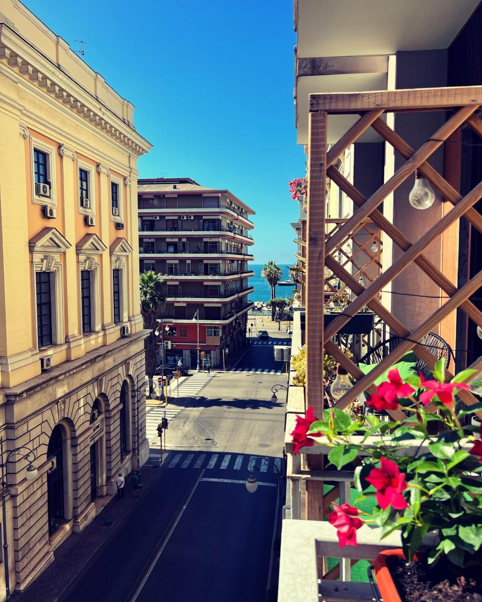 Deluxe Double Room Balcony,566855523:JPEG